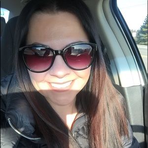 Meet your Posher, Michele